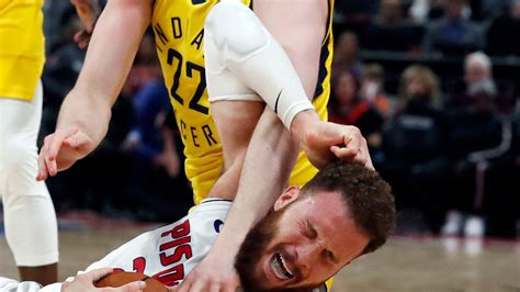 drummond griffin lead pistons over pacers 113 109