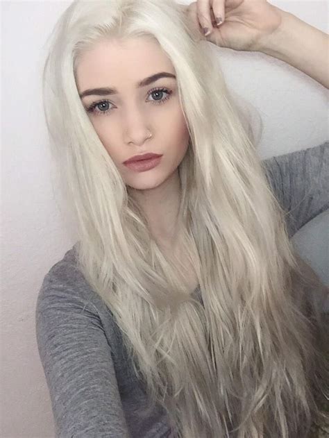 Pin By Haxbon On My Blog White Blonde Hair Hair Pale Skin Blonde Hair Pale Skin