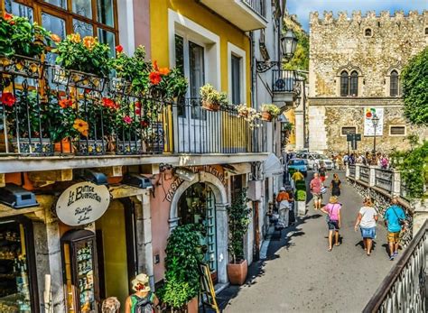 Introducing 50 Incredibly Beautiful Small Towns In Italy