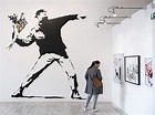 Banksy, chi è: biografia, opere, mostre e film | Studenti.it