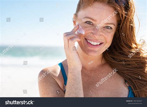 mature bikini beach bilder stockfotos und vektorgrafiken shutterstock