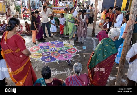 Making Kolamrangoli In Front Of Kapaleeswarar Temple During