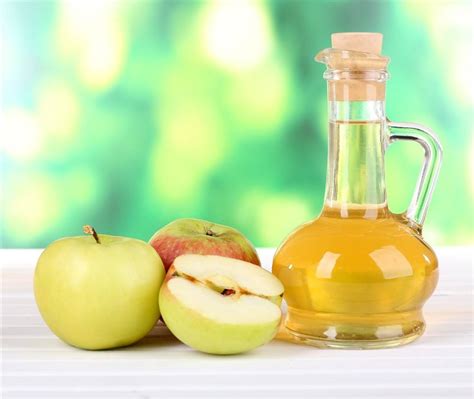 Apple Cider Vinegar Hair Rinse 6 Amazing Benefits And How To Make It