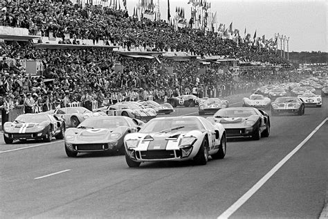 Enzo ferrari hızlı araçları kadar sürücüsü john surtees'a da çok güveniyor. Every Car From the "Ford v Ferrari" 1966 Le Mans Race - InsideHook