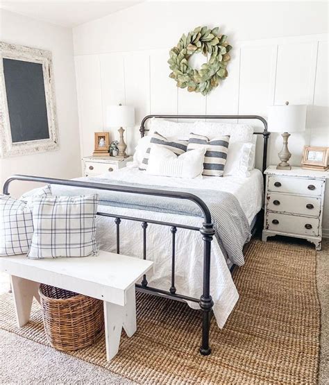 Farmhouse Bedroom Inspiration 1000 In 2020 Farmhouse Guest Bedroom