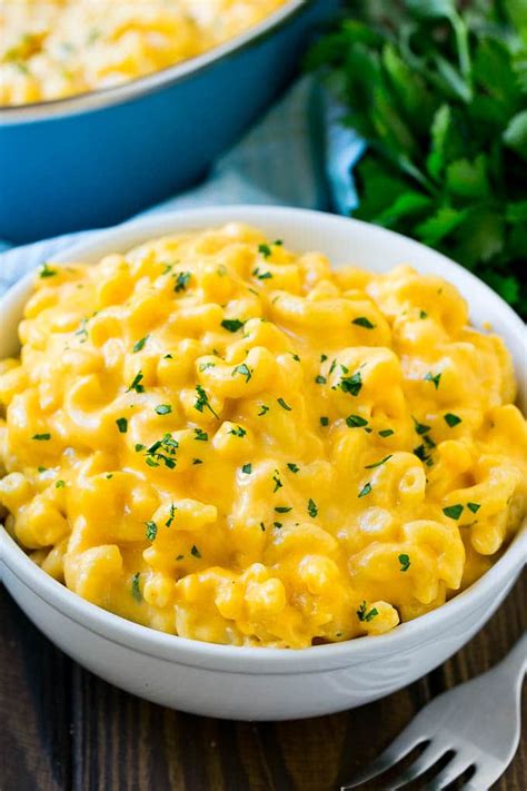 Macaroni cheese is the ultimate comfort food and you can't beat a classic recipe that's perfectly creamy, cheesy and with a really crunchy breadcrumb top. Stovetop Mac and Cheese - Dinner at the Zoo