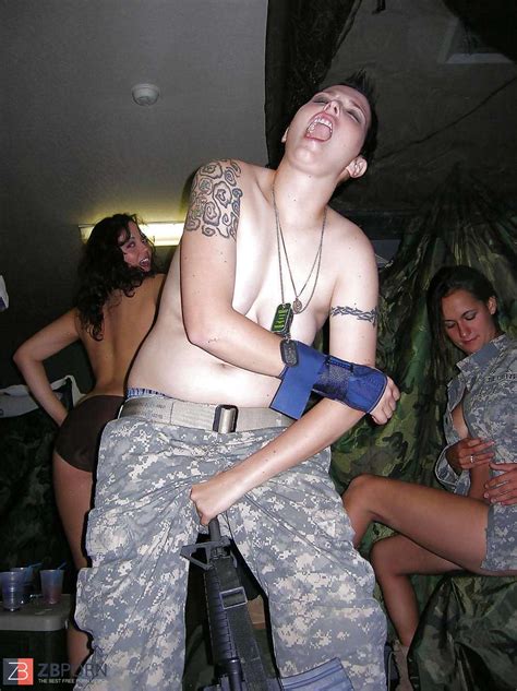 Army Whore Lezzies Zb Porn
