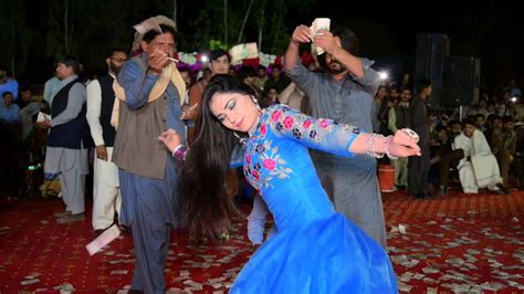 Mehak Malik New Dance Performance Latest Punjabi And Saraiki Song Youtube