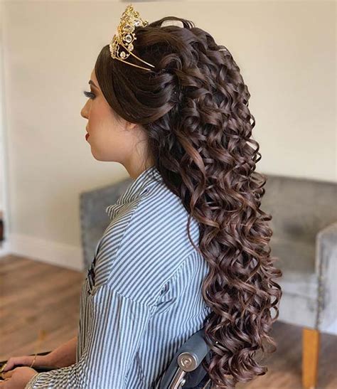 Quinceanera Hairstyles For Curly Hair
