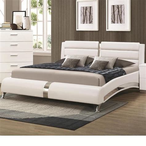 We have everything from modern king size bedroom sets with panel bed designs for a sleek, contemporary take on your bedroom to sleigh beds with faux leather and button tufting for a traditional look worthy. Porter Contemporary 5-piece Bedroom Set - Free Shipping ...