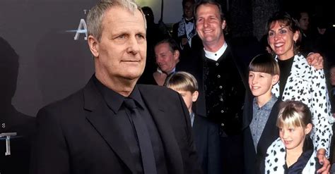 Jeff Daniels The Story Behind The Height Weight Age Career And