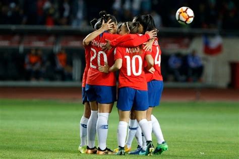 Su organización está a cargo de la federación de fútbol de chile (ffch). Selección chilena | Tokio 2020 | Karen Araya aún no puede creer que La Roja Femenina irá a los ...