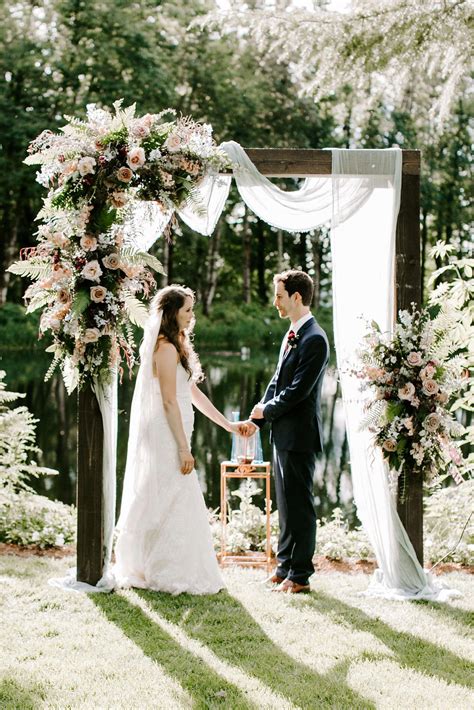 Pin By Claire Conteras Blog On Bany Shower Wedding Archway Wedding Ceremony Arch Ceremony
