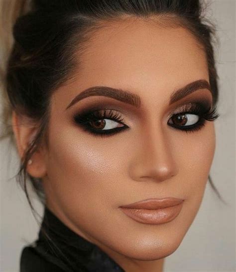 15 natural smokey eye makeup shades you should try in 2023