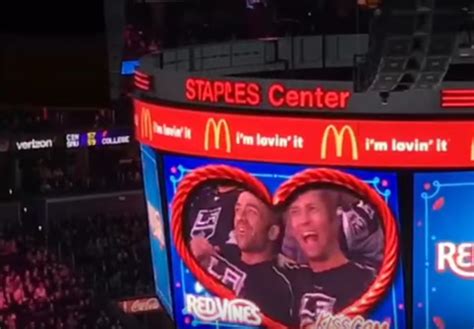 nhl kiss cam features its first gay couple the mary sue