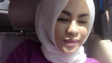 Dosen Di Makassar Selingkuh Bunuh Wanita Cantik Selingkuhannya Di Dalam Mobil Pos