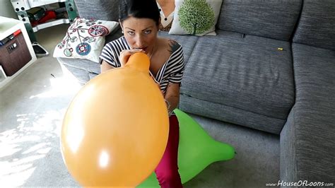 New German Balloon Fetish Site Houseofloons Com Youtube