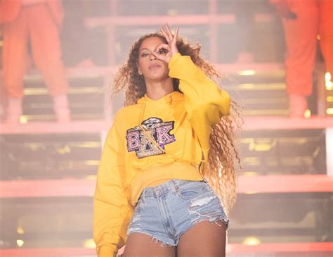 Beyoncé Coachella Performance 2018 Pictures Popsugar Celebrity Photo 40