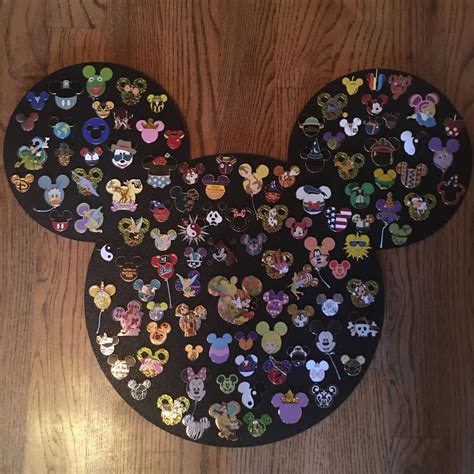 Смотреть diy disney pin board скачать mp4 360p, mp4 720p. Mickey Mouse cork boards. Mickey pin display. Disney pin ...