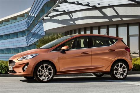 Ford Fiesta 10 Ecoboost 125pk Vignale 🚗 Car Technical Specifications