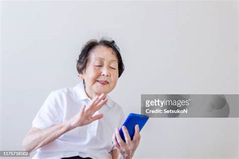 日本人 おばあさん ストックフォトと画像 Getty Images