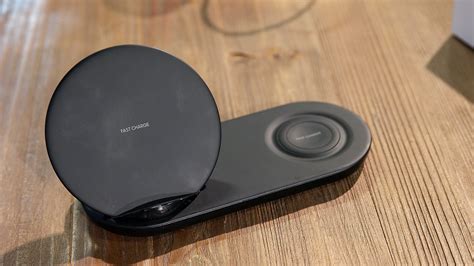 Samsung Wireless Charging Dock Spotted