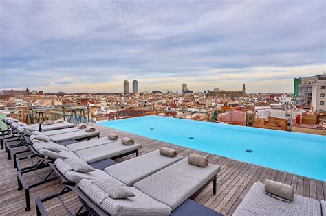 Los Mejores Rooftop Bars Y Terrazas De Barcelona Para Cócteles Y Relax