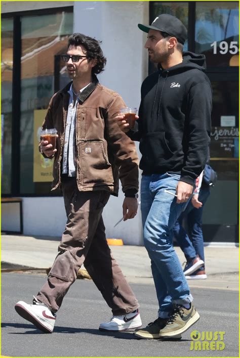 Joe Jonas Spends The Day Shopping With Longtime Pal Greg Garbowsky Photo Joe Jonas