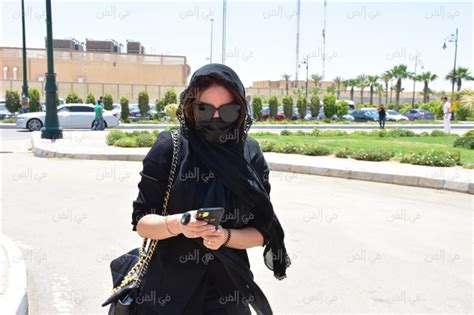 May 21, 2021 · تزوجت سمير غانم بعد مطاردة ورحل دون أن تودعه لقطات من حياة دلال عبد العزيز ]] 50 صورة من جنازة سمير غانم.. وداع بدموع النجوم | ألبوم ...