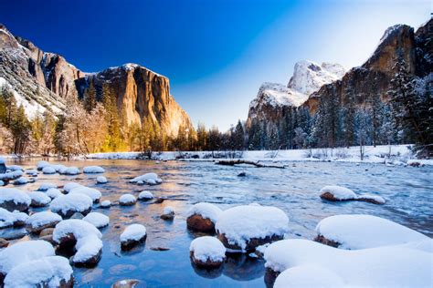 When Is The Best Time To Visit Yosemite Rock A Little Travel