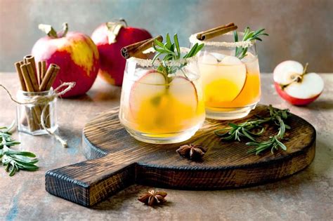 5 Crisp Apple And Hennessy Cocktails Lovetoknow