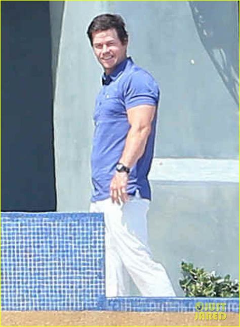 Mark Wahlberg Flaunts Poolside Pda With Wife Rhea Durham Photo 3328435 Bikini Mark Wahlberg