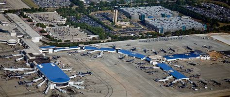 Charlotte Douglas International Airport Cancun International Airport