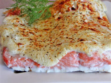 For this recipe, the salmon is coated with a chili, garlic, cilantro and olive oil rub. Low Fat Creamy Baked Salmon Recipe - Food.com