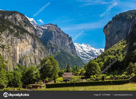 Lauterbrunnen Valley In Switzerland — Stock Photo © Bloodua 137918840