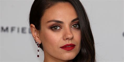 Mila Kunis Matte Red Lips And More Celebrity Beauty Looks We Loved