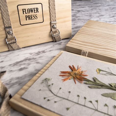 Flower Press Kit Domestika