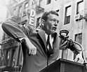 John Lindsay Biography - Childhood, Life Achievements & Timeline