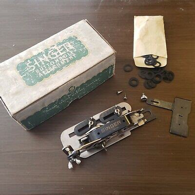 Vintage Singer Sewing Machine Buttonhole Attachment 121795 Original Box