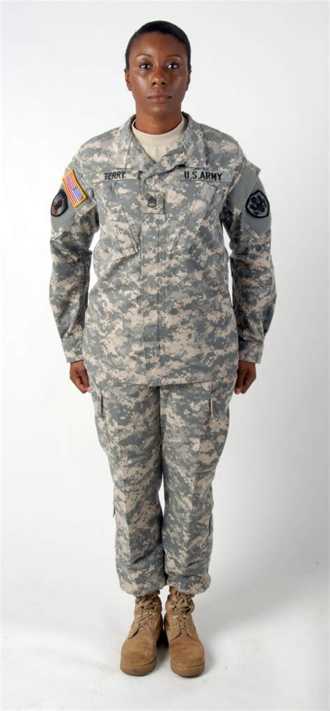 Army Combat Uniform May Have Female Only Version In 2014 Article