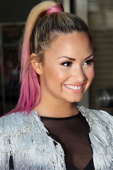 She showed sophistication with a demi lovato hair extensions. Demi Lovato - Pink ponytail | Ombre hair, Ombre hair color ...