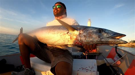 Insane Wahoo Fishing In The Bahamas From A 16 Foot Jon Boat Youtube