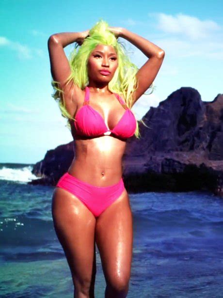 Nicki Minaj Starships Capitals Sexiest Music Videos Capital
