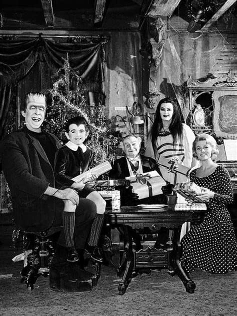 Pin By Richard On 1960s Tv Shows Rah The Munsters The Monster