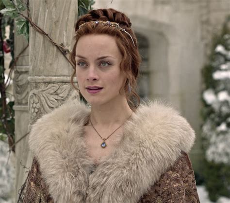 Elizabeth Tudor Reign “clans” Season 3 Episode 16 Reign Fashion Reign Actress Reign Dresses