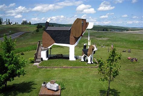 Houses And Buildings That Look Like Animals 21 Pics
