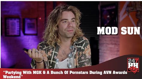 Mod Sun Partying W Mgk And A Bunch Of Pornstars During Avn Awards Weekend 247hh Wild Tour