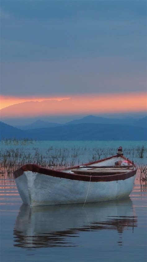 Wallpaper Turkey Lake Beysehir Boat Mountains Sunset 2560x1600 Hd