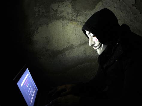 5 Fakta Anonymous Kelompok Hacker Yang Menyatakan Perang Dengan Isis Boombastis