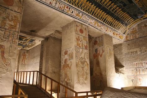 Tomb Robbing In Ancient Egypt World History Encyclopedia